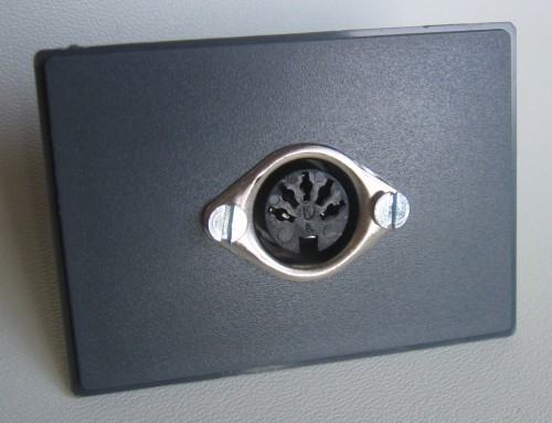 DIN plug in housing